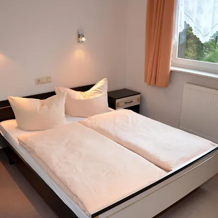 Vierenstrasse 3* Neudorf (Saxony)