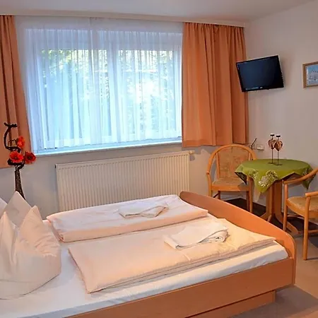 Vierenstrasse 3*