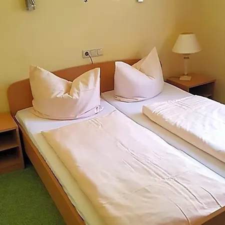 מלון Vierenstrasse 3*