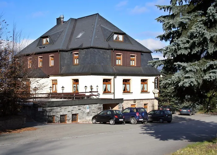 Vierenstrasse 3*